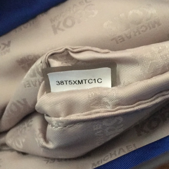 Michael Kors crossbody bag 💎 - Picture 6 of 6